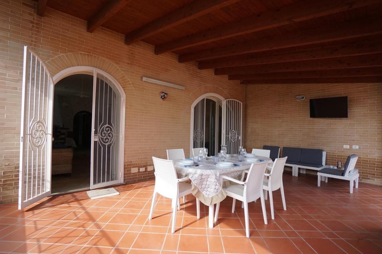 Casa Paola- By The Beach-1,5 Km From Порто-Чезарео Екстер'єр фото